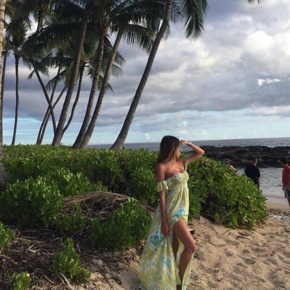 Meet your Posher, Alyssa - Picture 1 of 1